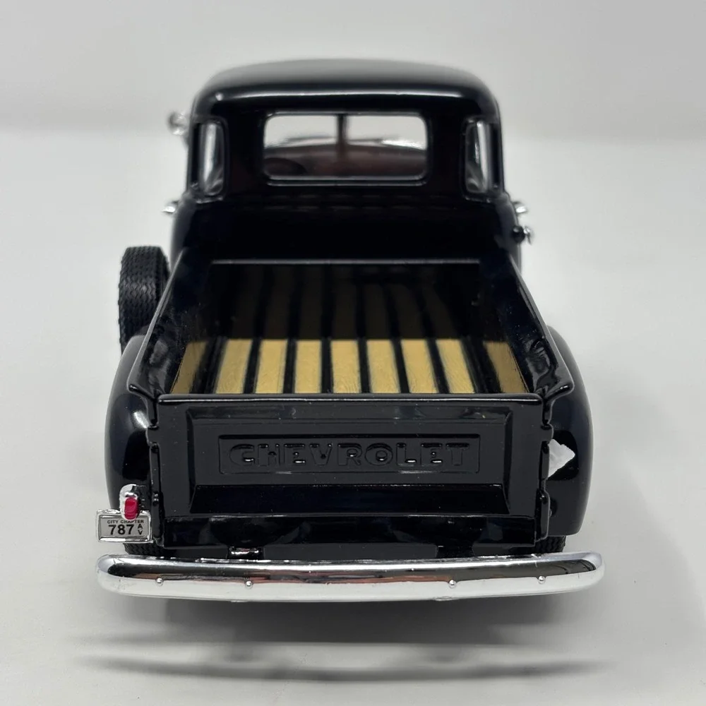 1953 Chevrolet 3100 Pickup Truck Welly Premium Edition 1:24 Diecast Metal Black